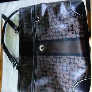 Vintage Signature C Coach handbag.